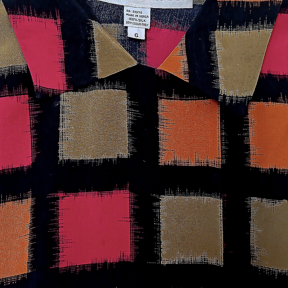 Vintage  Button Down Silk Blouse Size Small - Picture 6 of 10
